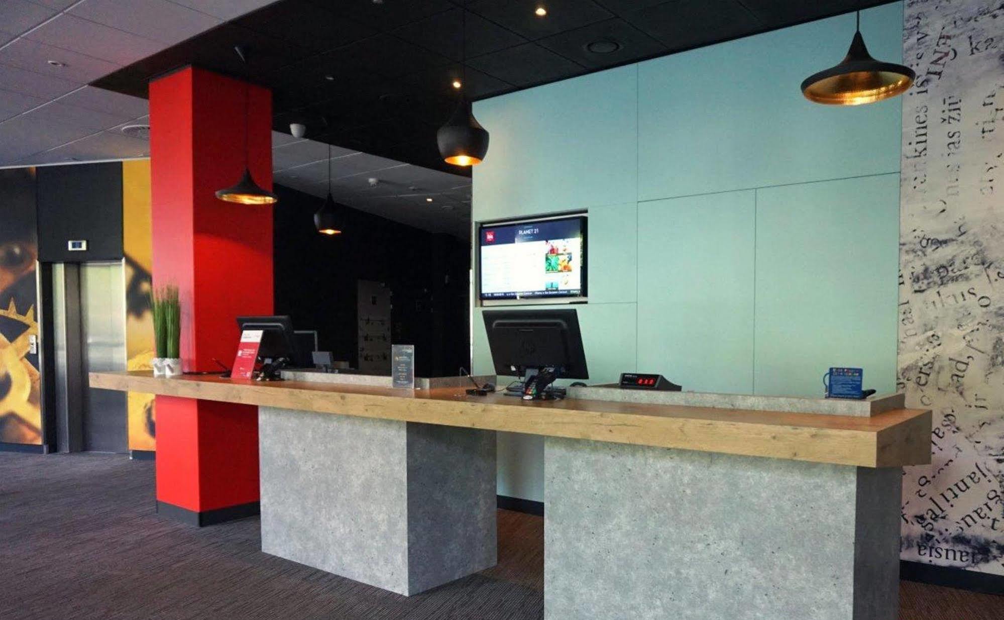 Ibis Szczecin Centrum Екстериор снимка